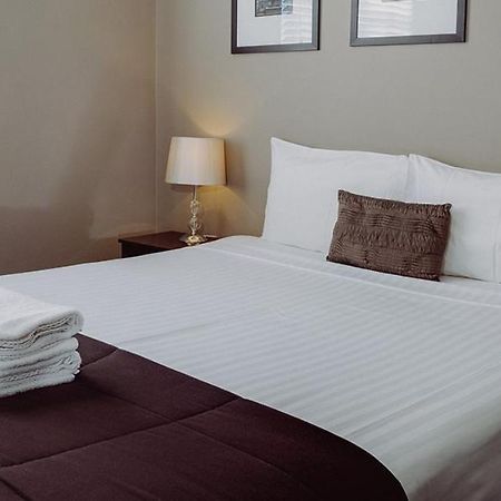 Crossroads Hotel Нарабри Екстериор снимка
